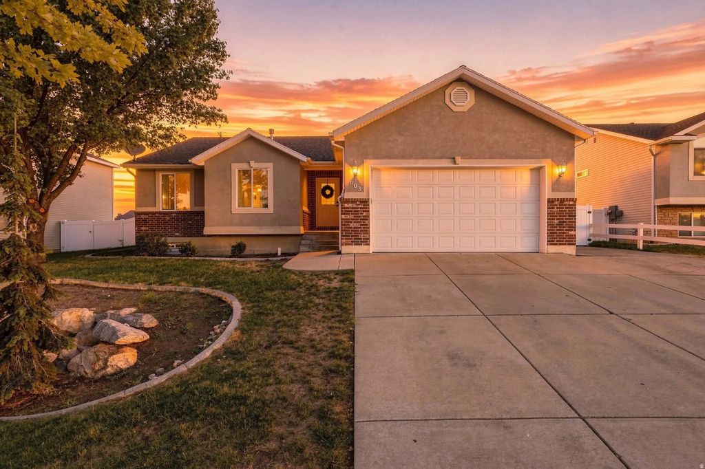 603 E 2050 S, Clearfield