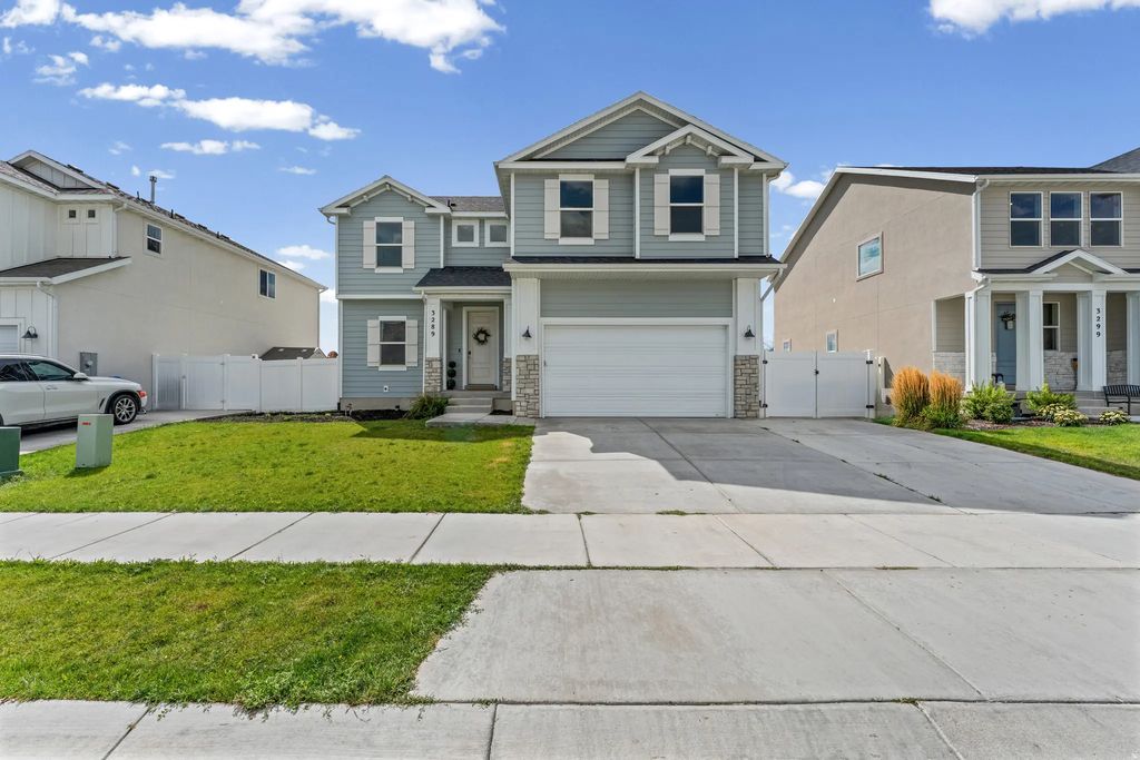 3289 N Pronghorn Dr, Eagle Mountain