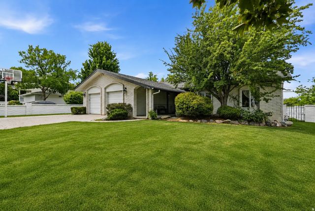 7116 S Ponderosa Dr, Cottonwood Heights