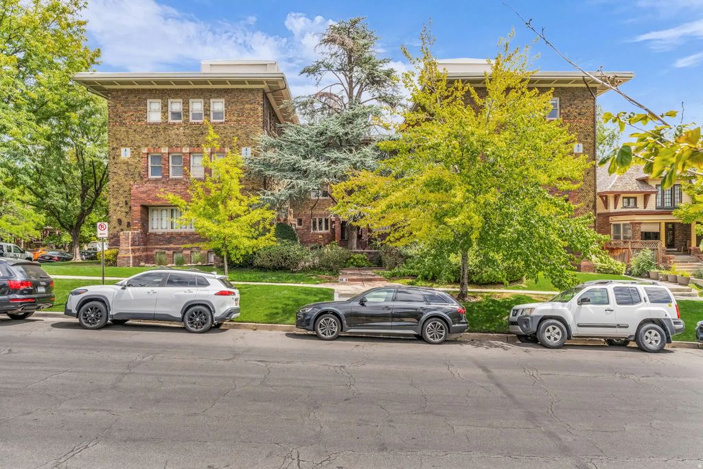 86 N B 8, Salt Lake City