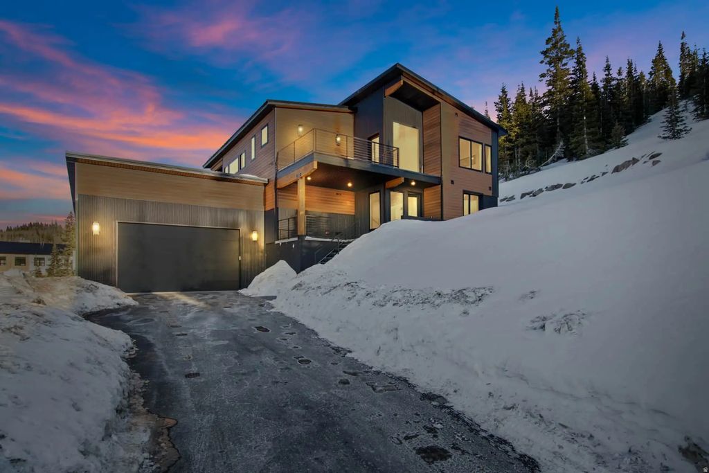 846 E Steam Engine Dr, Brian Head