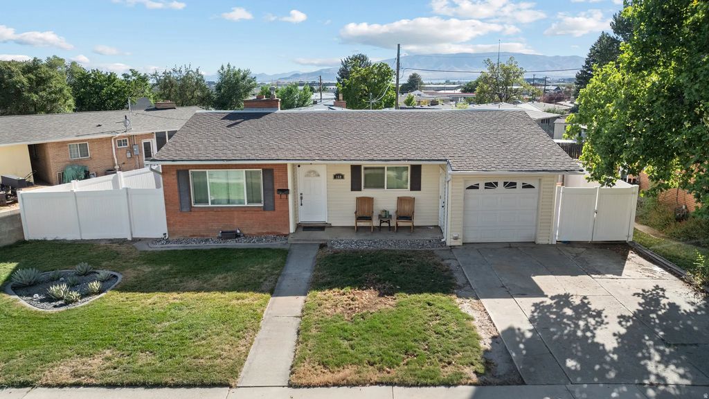 160 Maple Ln, Pleasant Grove