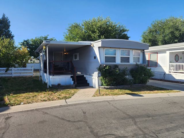 1126 W Carmellia Dr S, Taylorsville