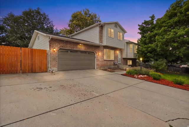 3972 S Latimer Dr W, West Valley City