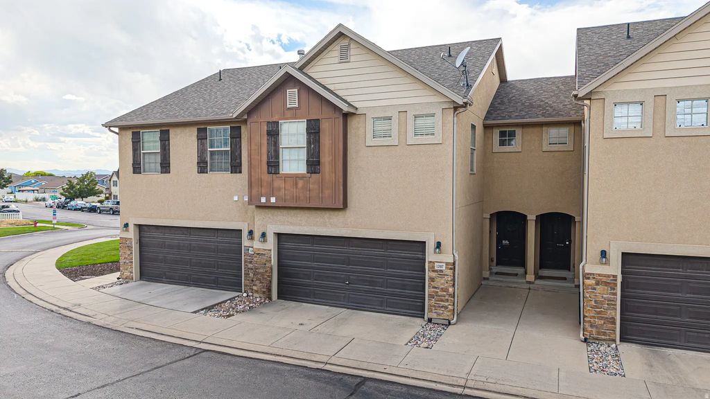 1207 Firefly Dr, Spanish Fork