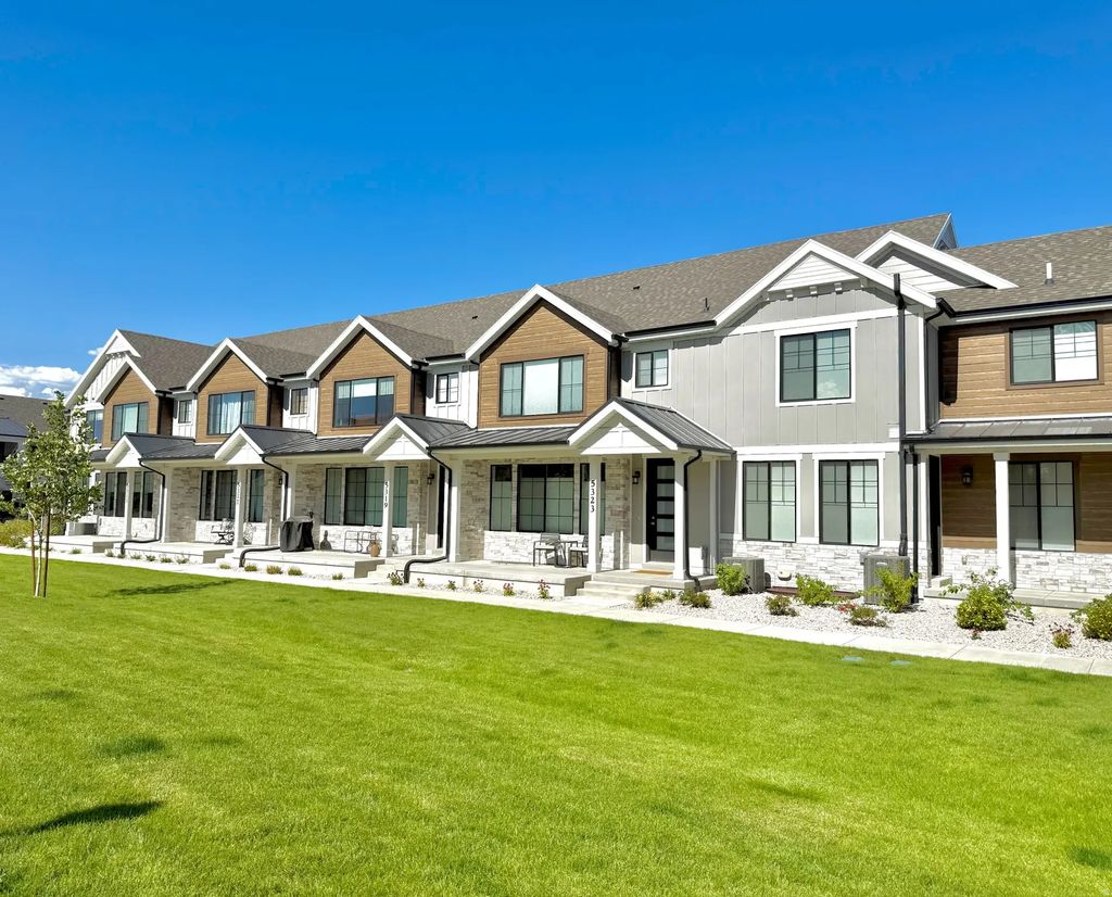 352 W Chadam Way 89, Midvale