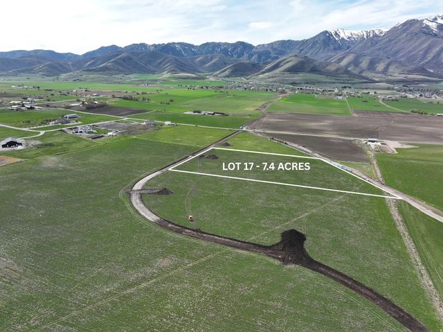 3091 W 6500 S 17, Wellsville