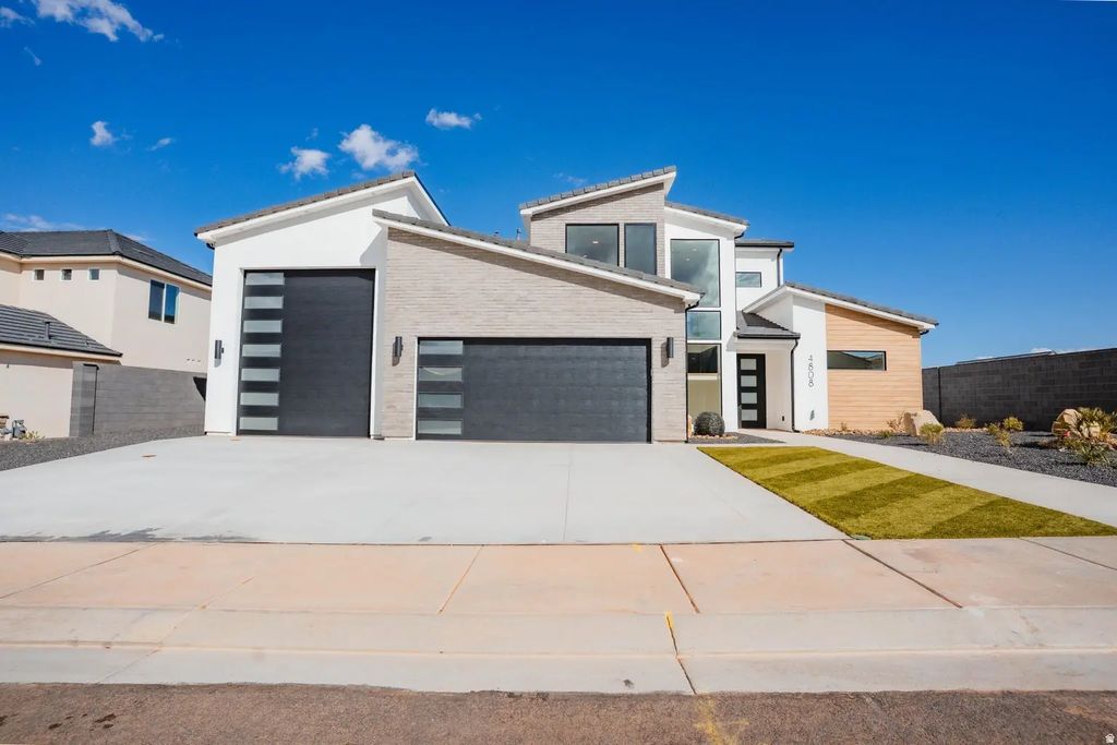 4808 W 2020 S, Hurricane