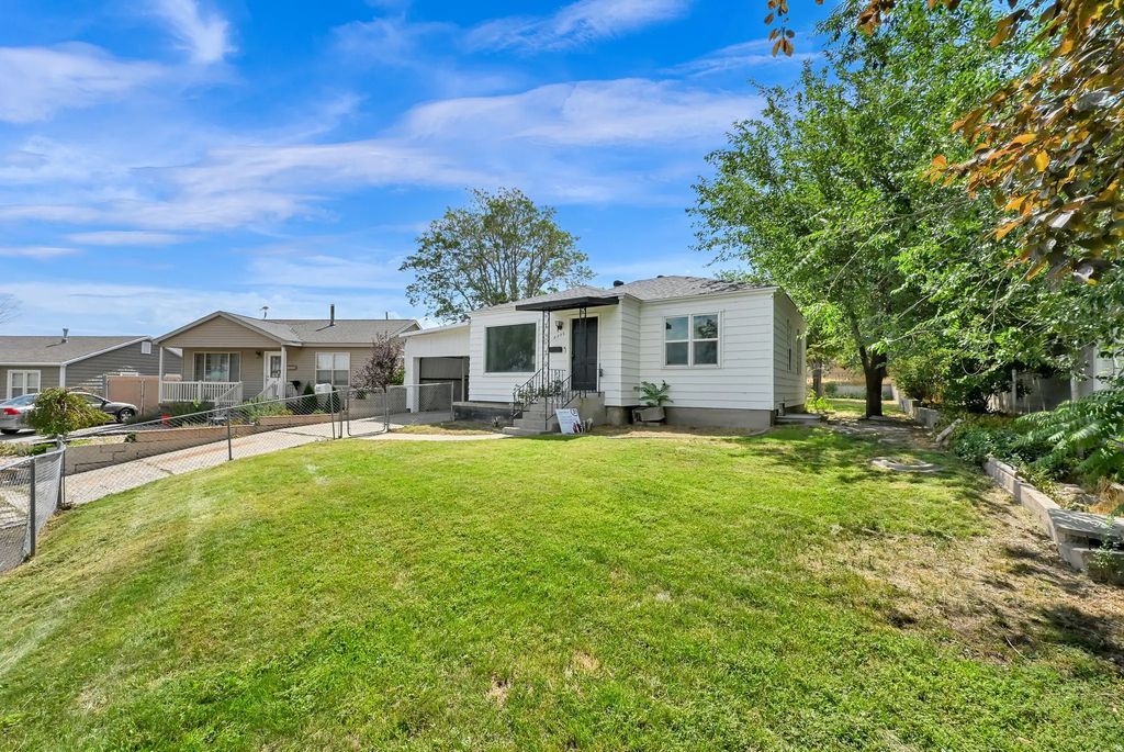 8795 W Edith Cir, Magna