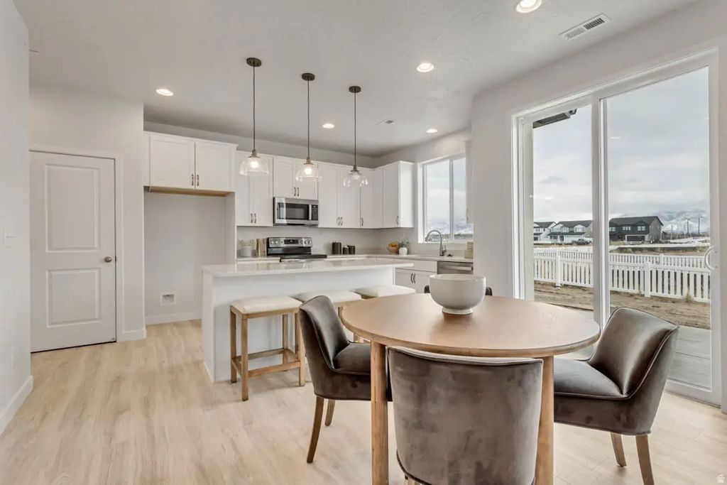 1584 N 1190 W 120, Salem
