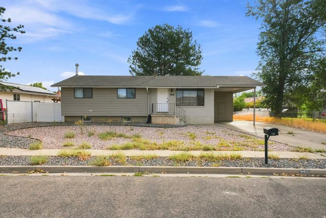 755 Barlow St N, Clearfield