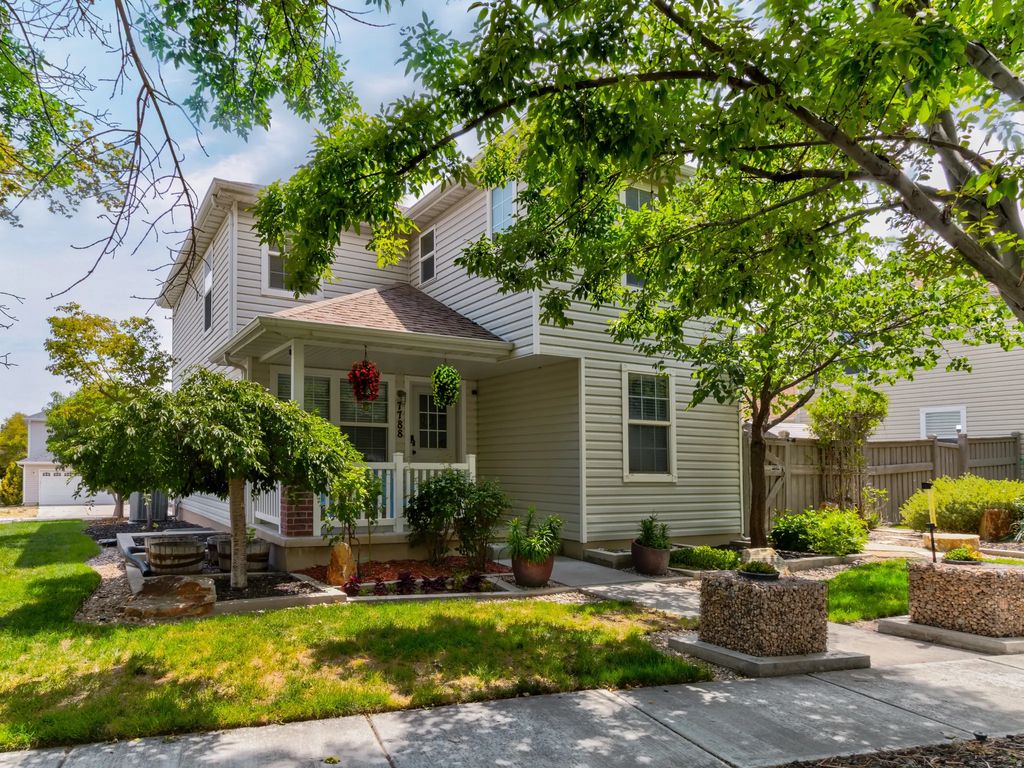 7788 N Mountain Ash Way, Eagle Mountain