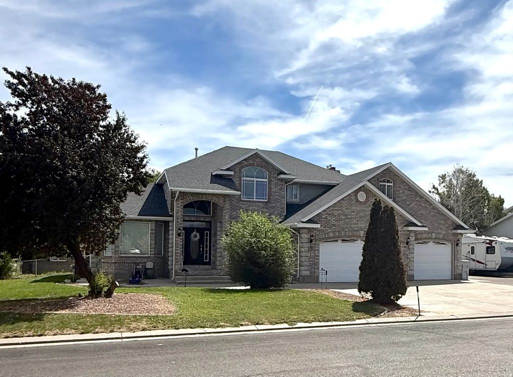 1541 S 460 E, Vernal