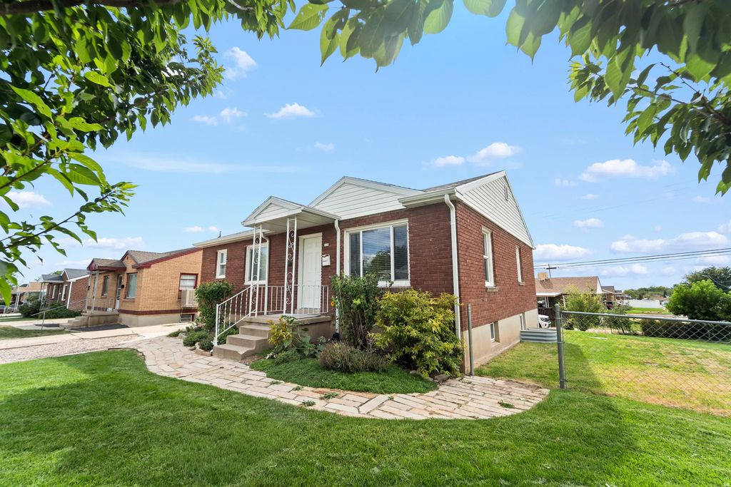 310 S 750 E, Clearfield