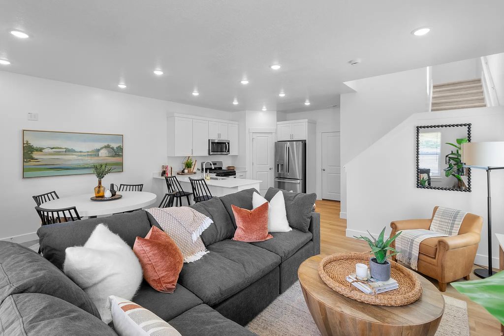 2258 W 1400 N 175, Farr West