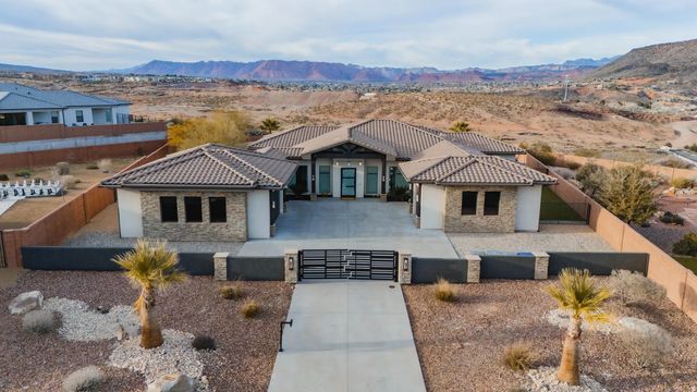 1218 W Province Way, St. George