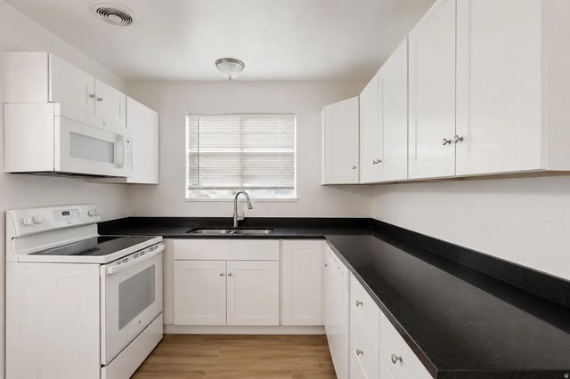3420 S 2000 E, Millcreek