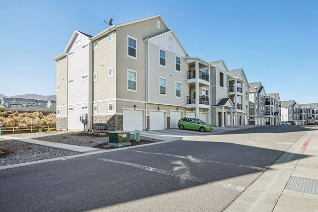 14688 S Astin Ln S Q202, Herriman