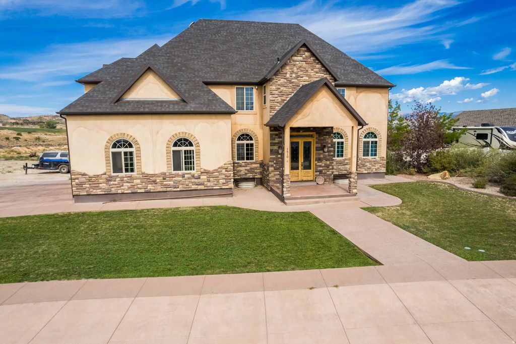 1610 W 2950 S, Vernal