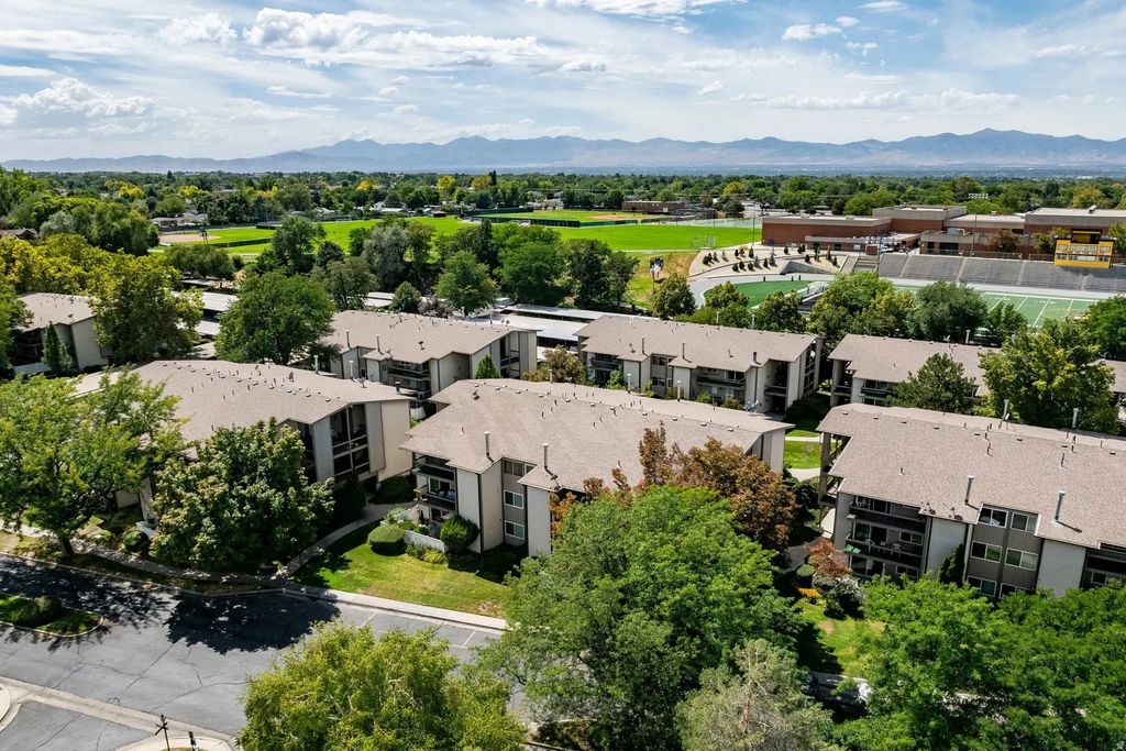 5772 S Waterbury Way E C, Salt Lake City