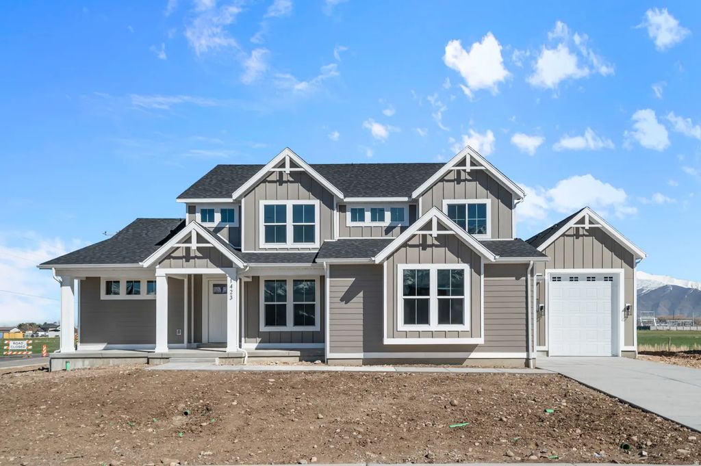 992 N 1750 E 235, Salem