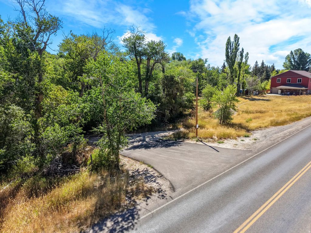 2293 N Big Bear Ln 6, Garden City
