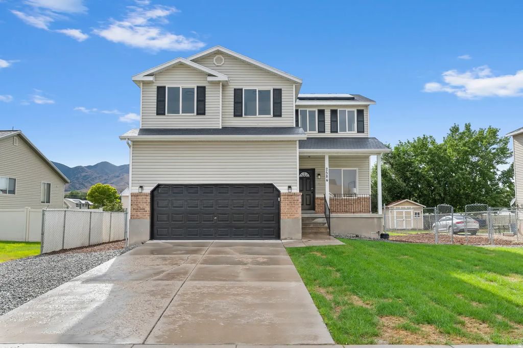 2584 S Thoreau Dr W, Magna