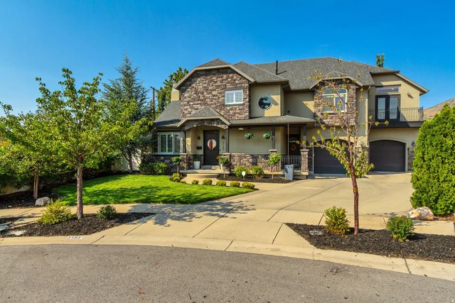 3165 E 3935 S, Holladay