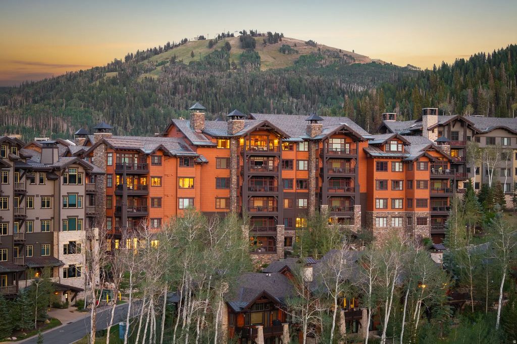8894 Empire Club Dr 603, Park City