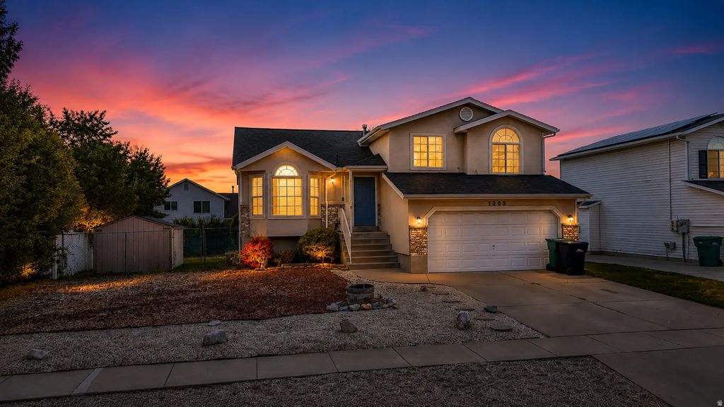 1205 N 2675 W, Layton