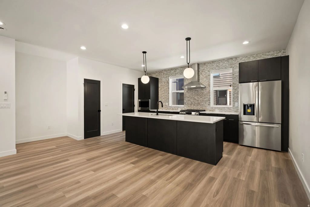 598 E Savvy Cv S 42, Salt Lake City