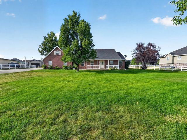 5646 W 4000 S, Hooper