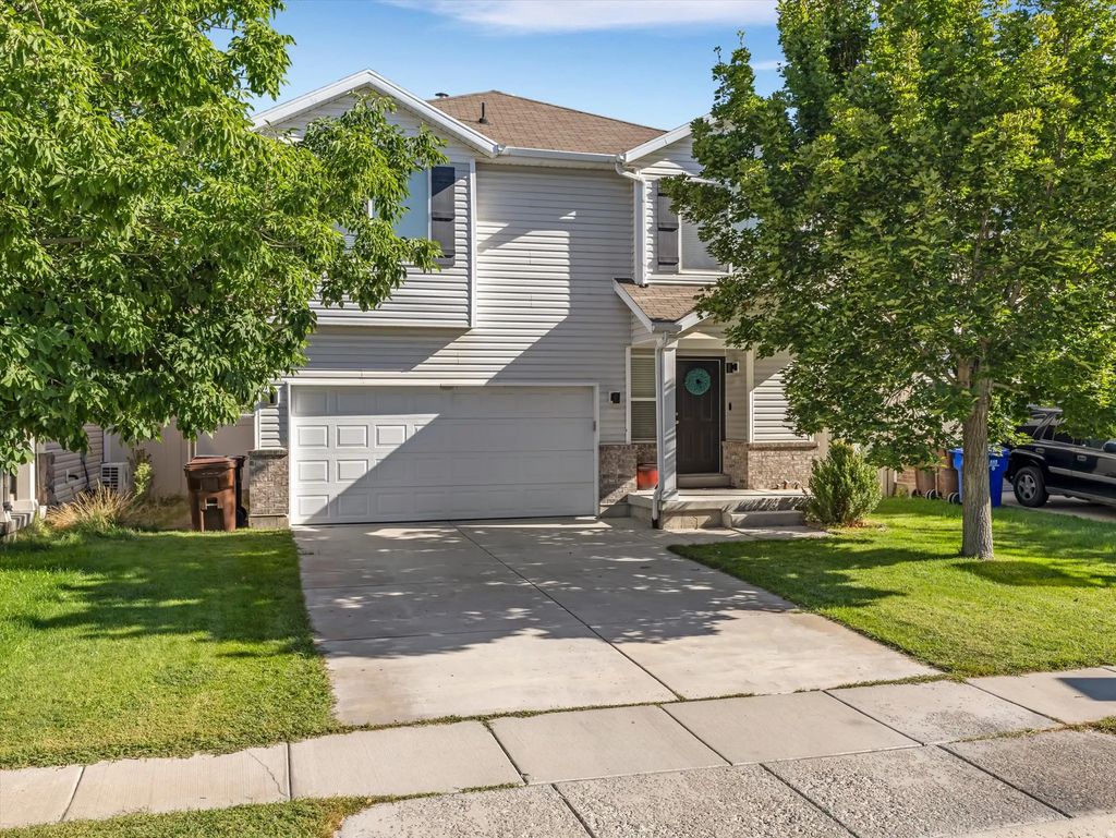 2139 E Summit Way N, Eagle Mountain