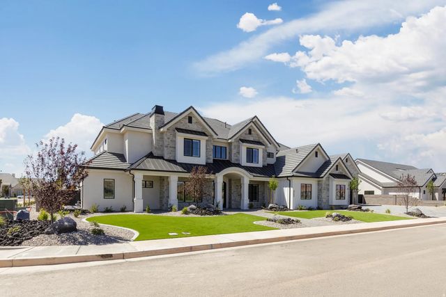 2752 S 240 W, Washington