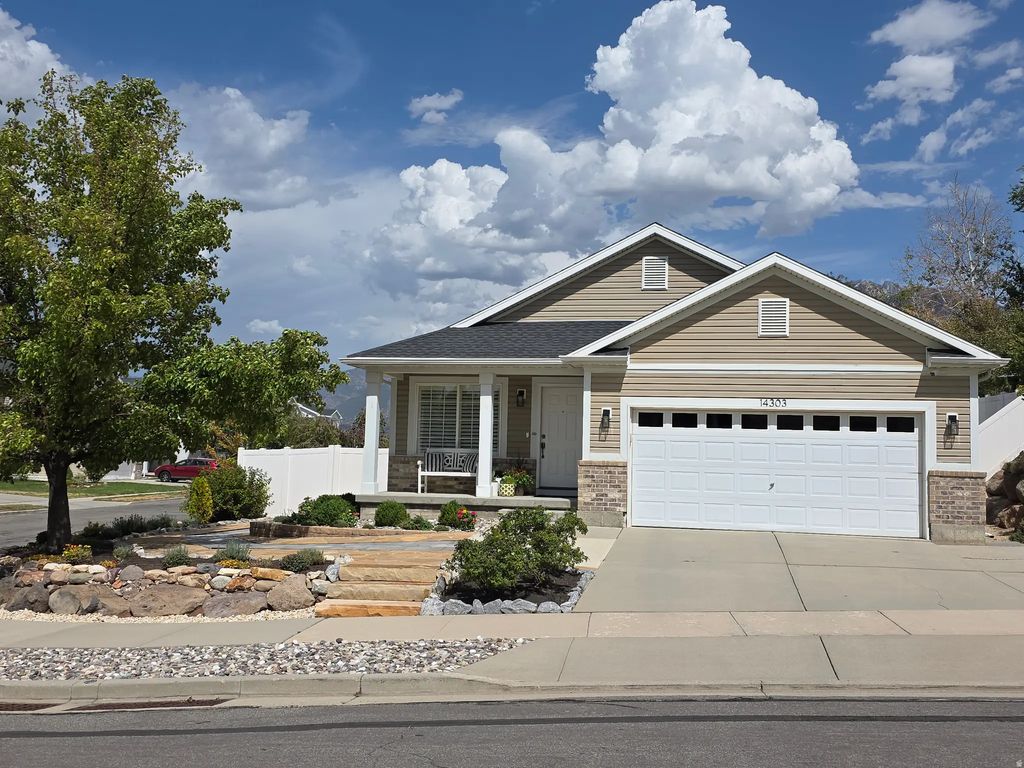 14303 S Honeyfield Dr E, Draper