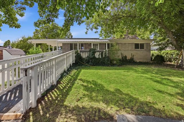 5042 S Leisure Ln, Taylorsville