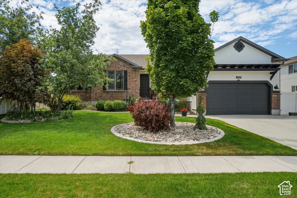 4097 S 3375 W, West Haven