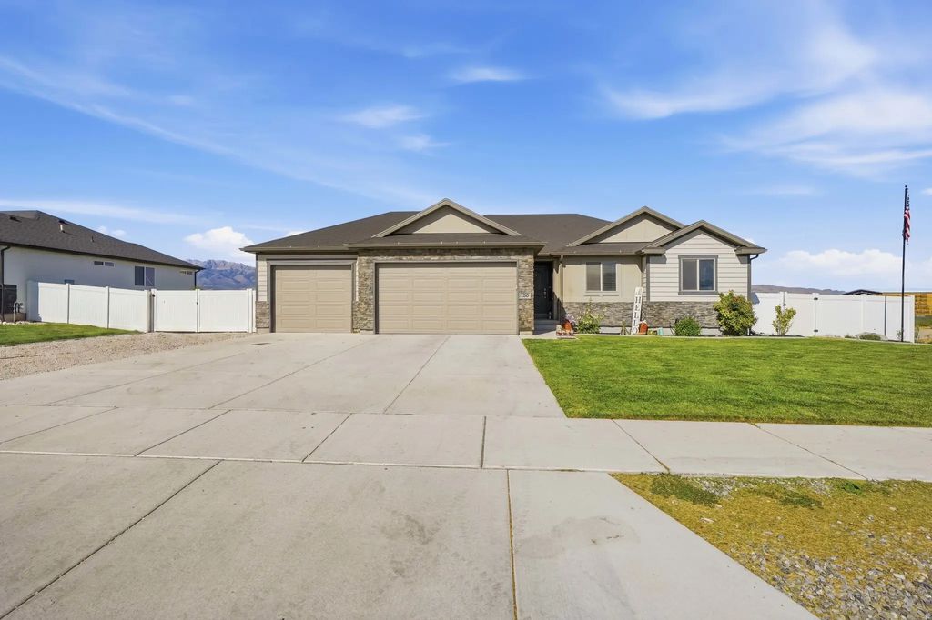 150 S Mustang Ridge Rd, Grantsville