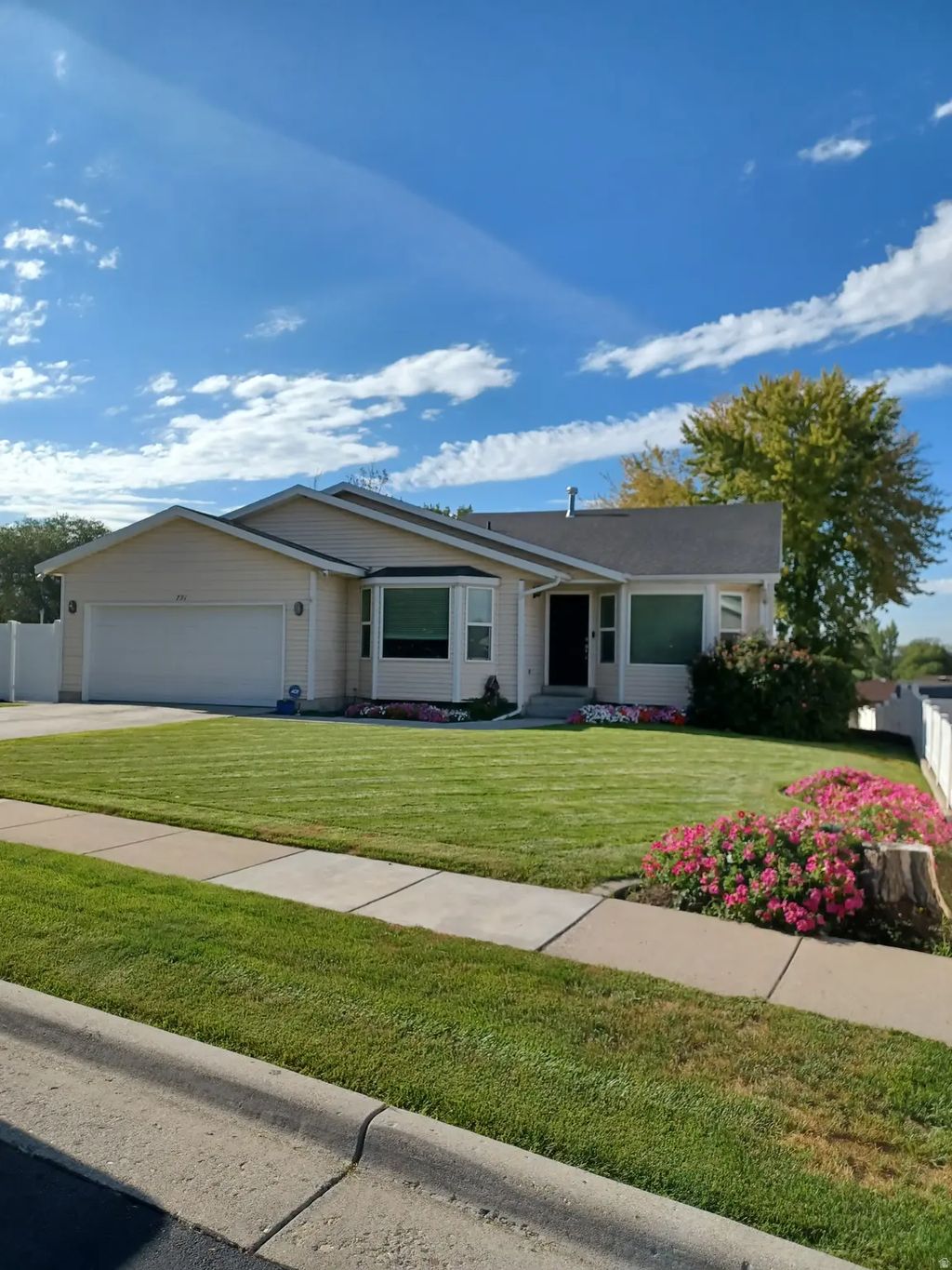 791 W Spanish Oak Way, Murray