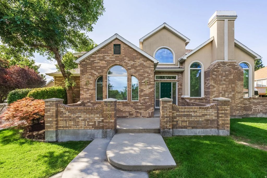 5852 S Jordan Canal Rd, Taylorsville