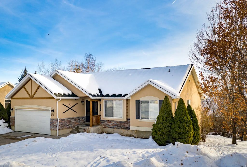 4819 E Fairway Oaks (3925 N) Dr N, Eden