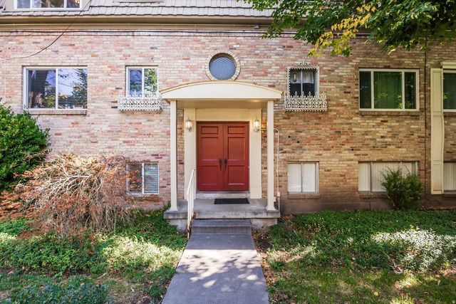 2220 E Murray Holladay Rd 80, Holladay