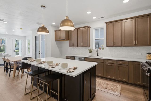 11329 S Lake Run Rd S, South Jordan