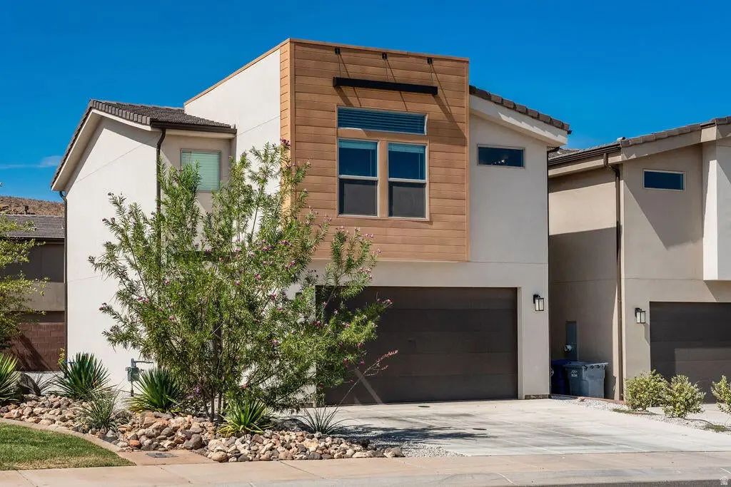 5920 S Legolas Ln, St. George