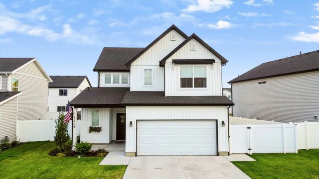 1466 W Creekside Dr, Logan