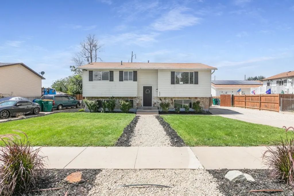 2340 S Main St, Clearfield