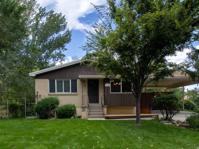 6192 S Vinecrest Dr E, Murray
