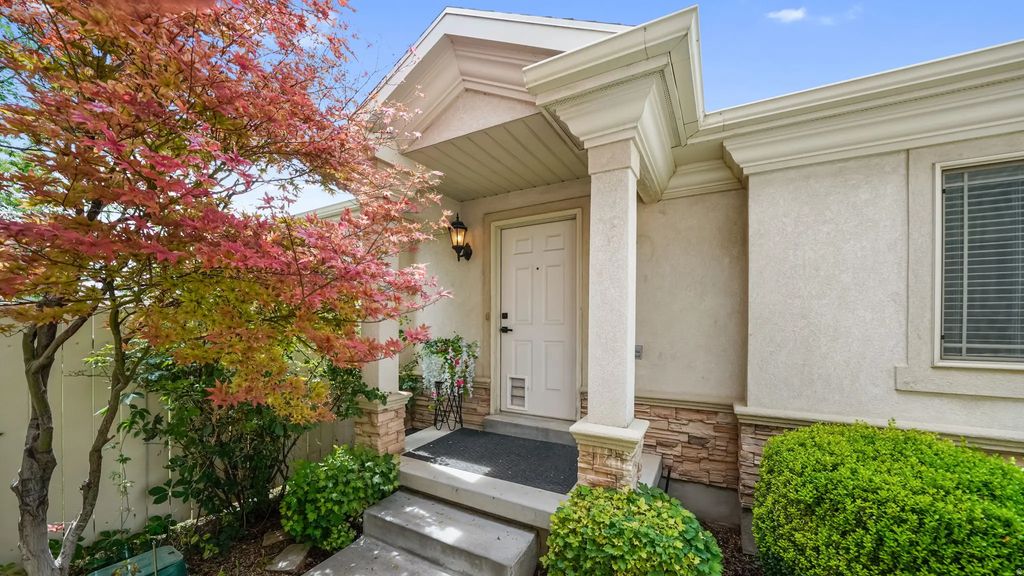 1155 W Hollow View Way S, West Jordan