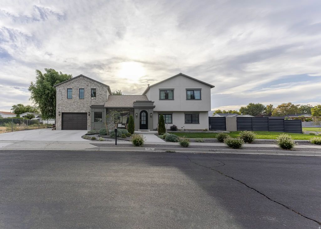 1593 N 1825 W, Lehi
