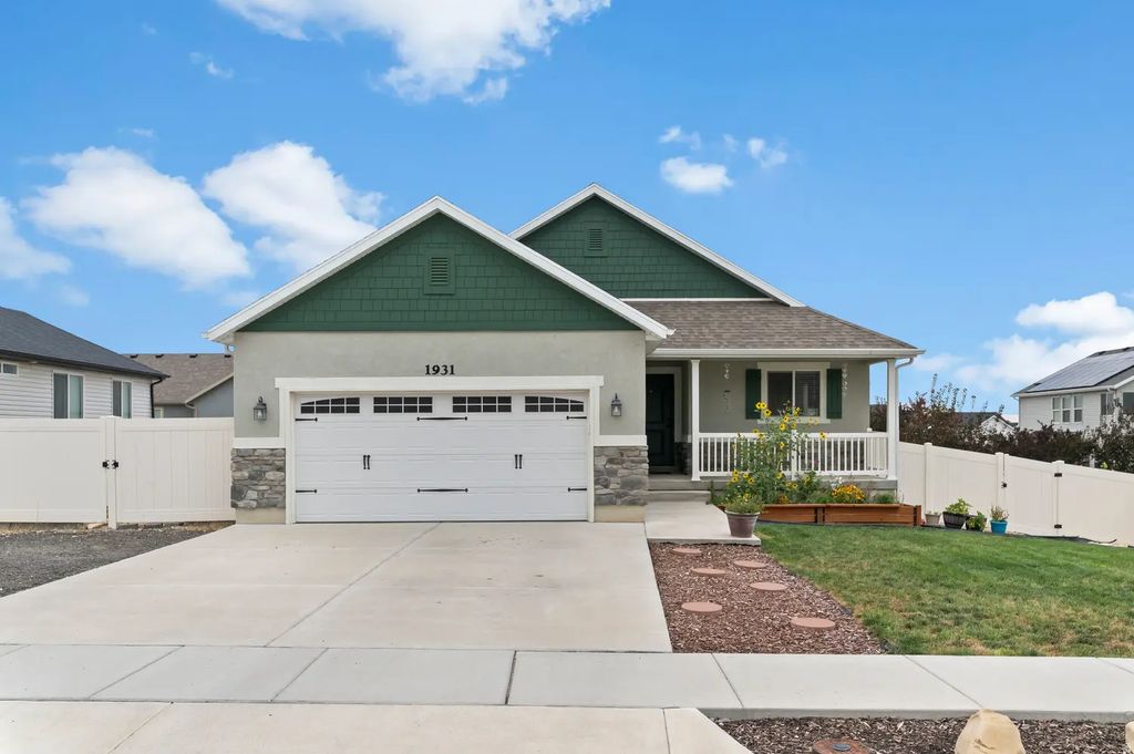 1931 N 370 E, Tooele